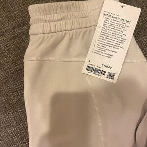 Lululemon Athletica Softstreme HR Pant - Cream